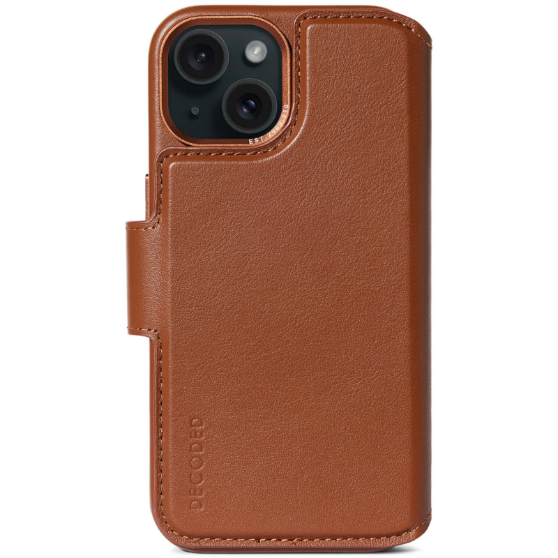 Decoded puzdro Leather Detachable Wallet MagSafe pre iPhone 15 Plus - Tan